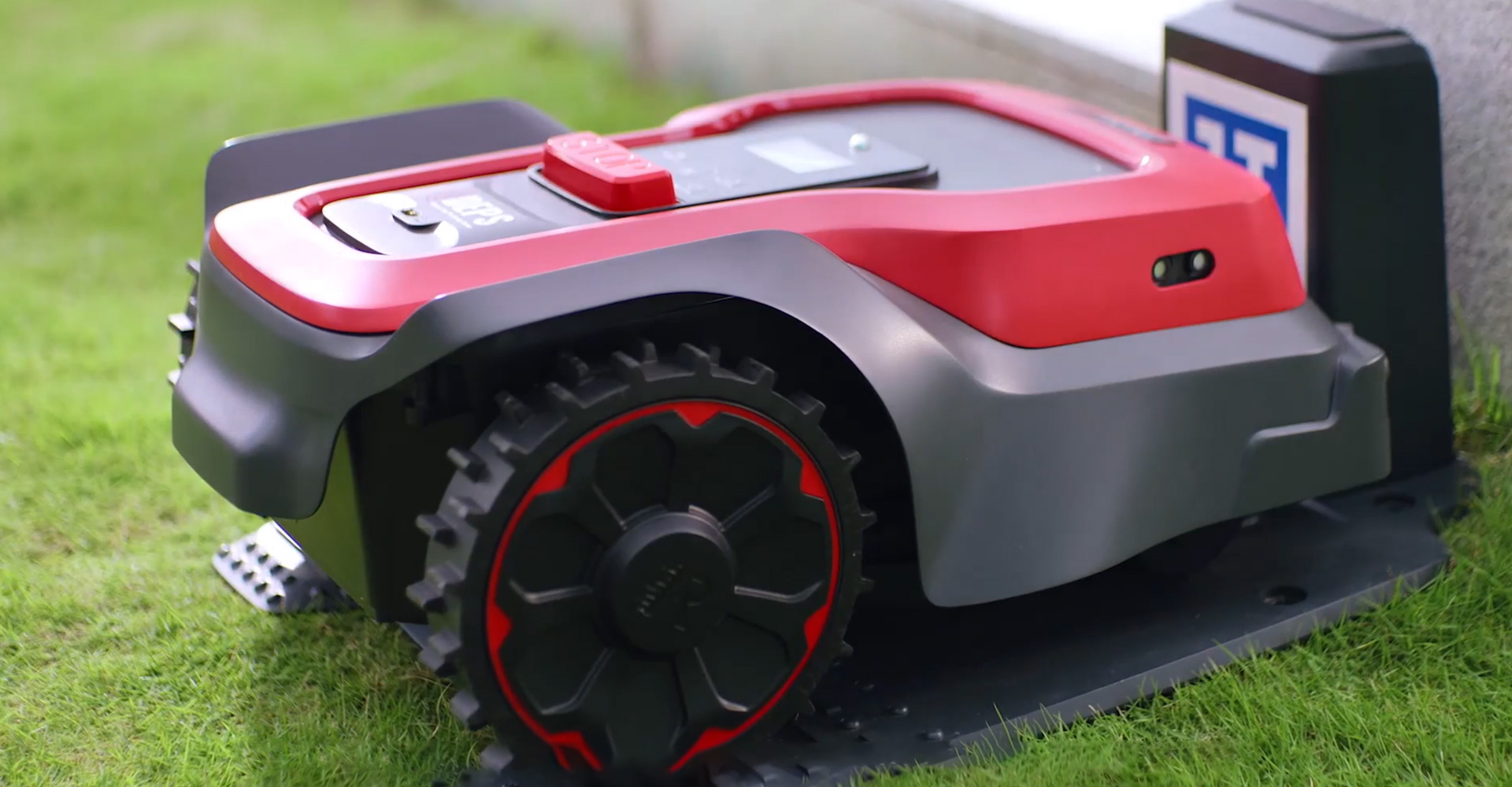 Intelligent  Lawn Mower
